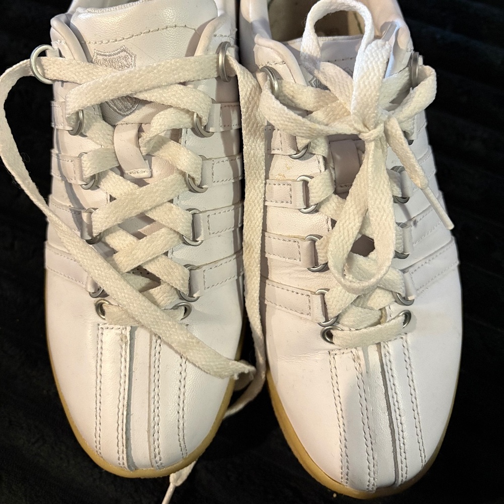 K Swiss Womens tennis